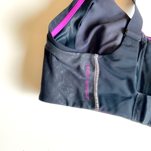 Under Armour Sports Bra - Picture 6 of 8